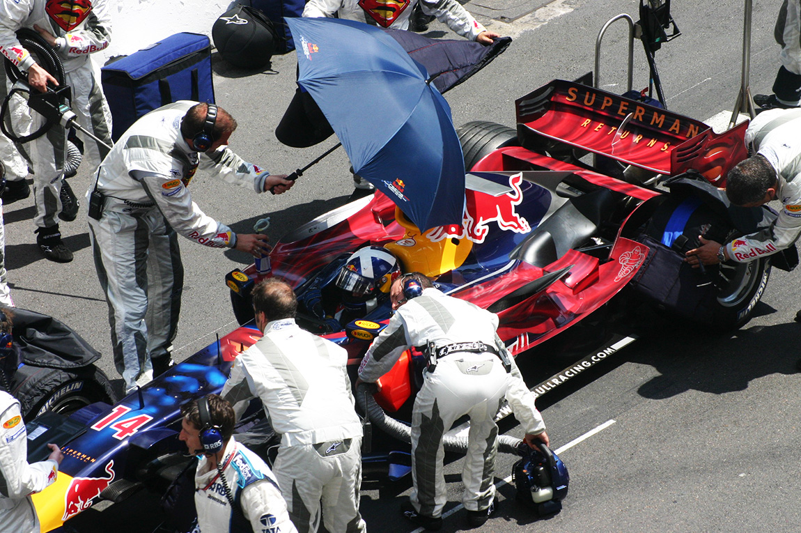 Lifevents Group - Sport Mécanique - Formule 1 - Accès Exclusif aux Stands d'une écurie F1